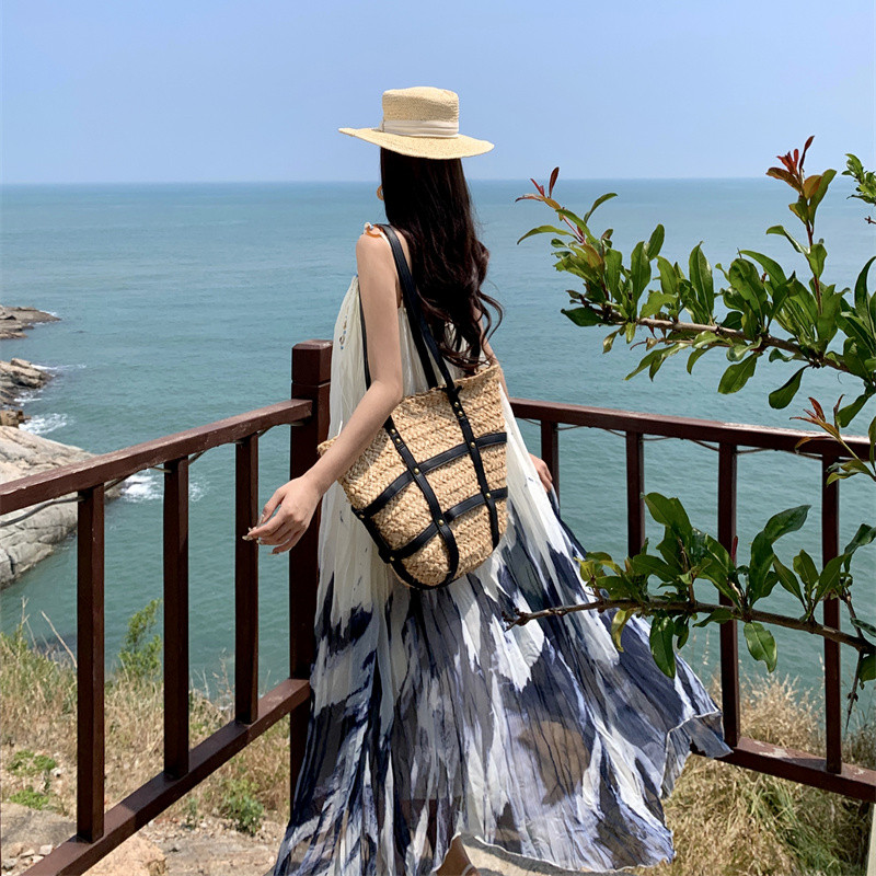 2024新款女夏季度假風壓褶漸變氣質吊帶裙小眾設計潮