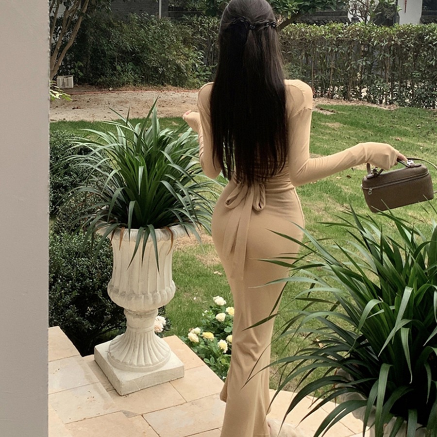實拍秋裝復古性感V領系帶顯瘦魚尾包臀連衣裙長裙女