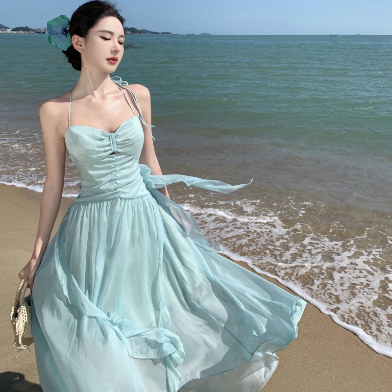 實拍度假風絕美吊帶連衣裙2024新款女夏季超好看法式露背長裙子