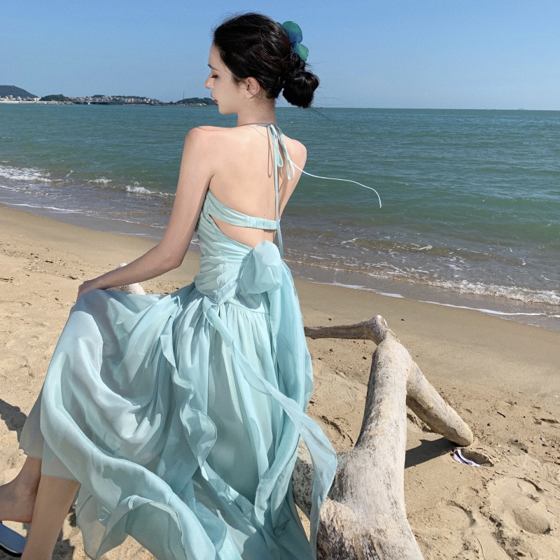 實拍度假風絕美吊帶連衣裙2024新款女夏季超好看法式露背長裙子