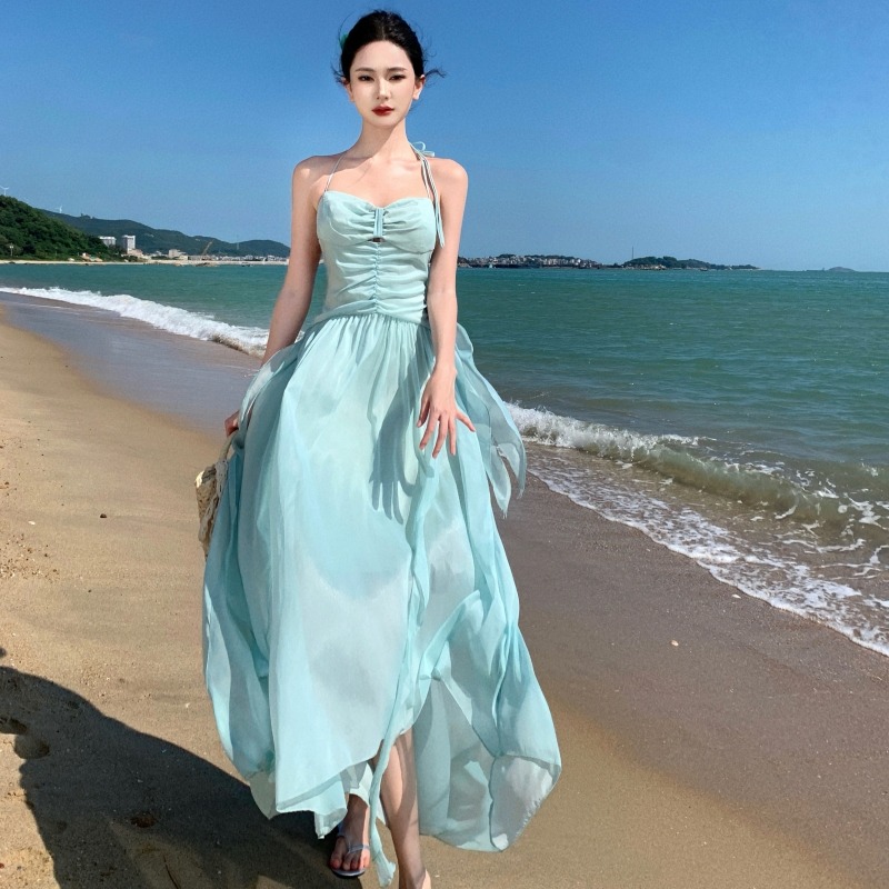實拍度假風絕美吊帶連衣裙2024新款女夏季超好看法式露背長裙子