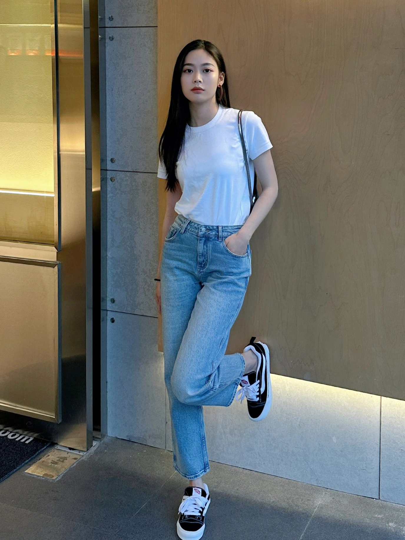 藍色牛仔褲女高腰夏款夏季薄款褲子2026年新款直筒煙管褲