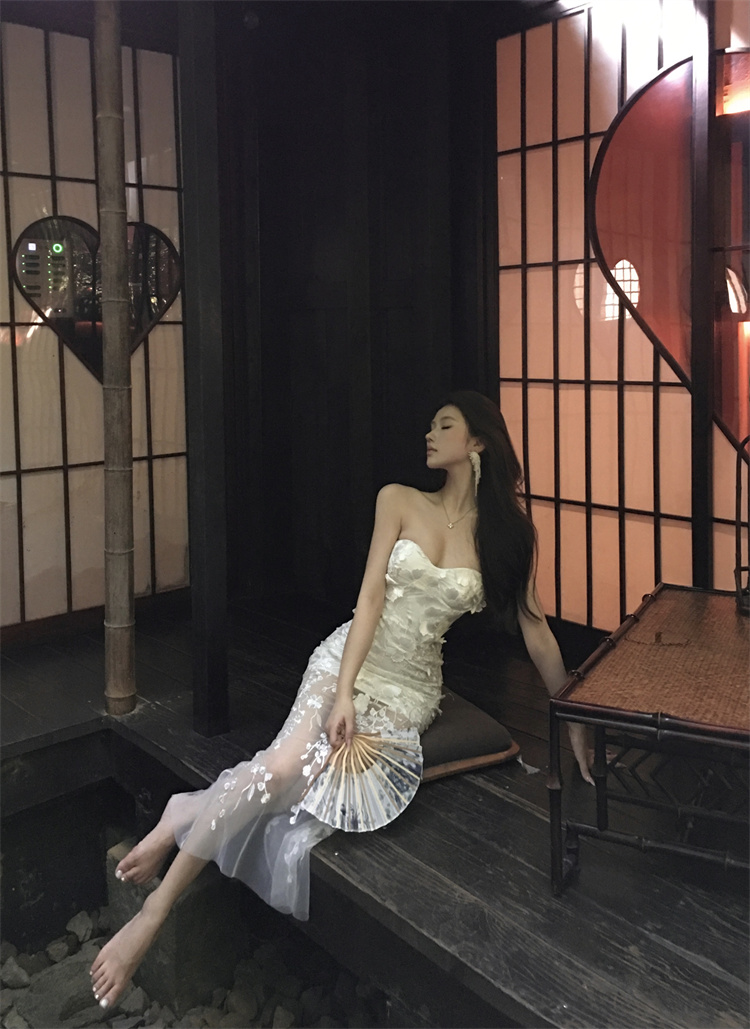 實拍實價 辣妹抹胸立體花瓣網紗修身顯瘦連衣裙中長款