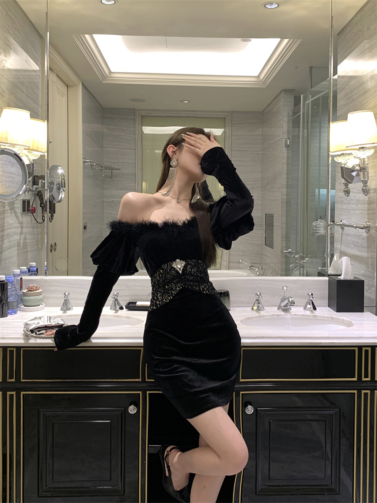 實拍實價   辣妹真毛毛裝飾一字領修身顯瘦包臀絲絨連衣裙短裙