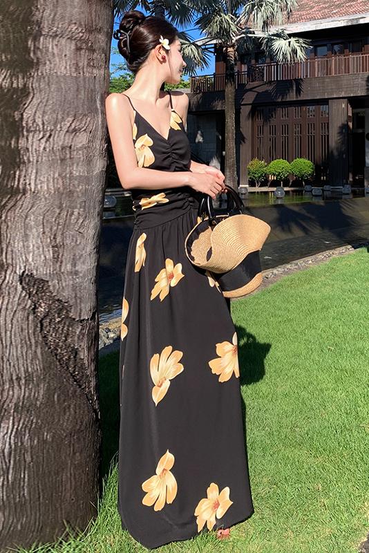 實拍灰灰家吊帶印花連衣裙女夏季新款法式氣質小黑裙子
