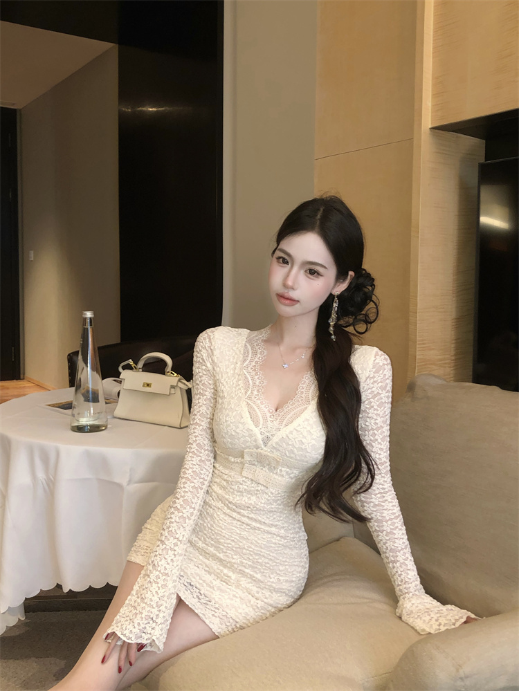 實拍實價 辣妹V領修身顯瘦包臀連衣裙短款