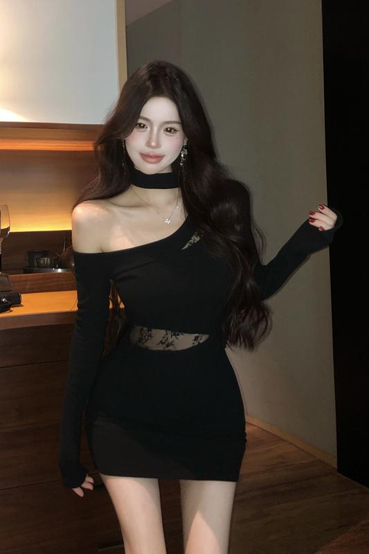 實拍實價 辣妹斜肩蕾絲拼接修身顯瘦連衣裙短款