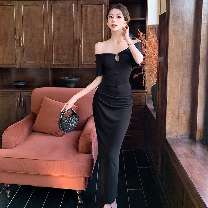 2026春夏新款黑色性感V領短袖連衣裙女修身顯瘦辣妹氣質包臀長裙