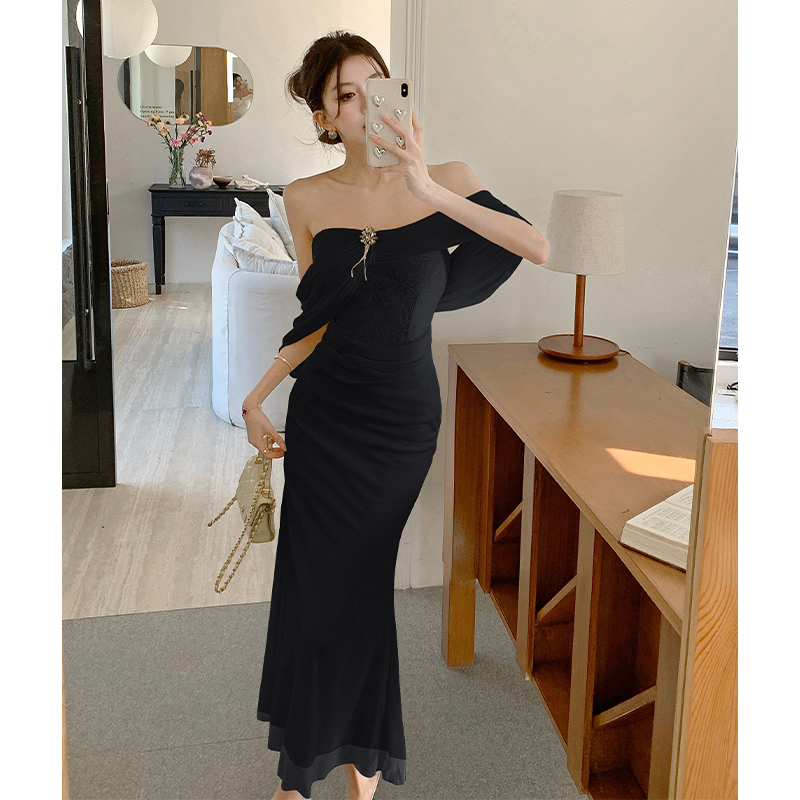 法式氣質千金高級感露肩抹胸連衣裙女收腰魚尾長裙年會禮服生日裙