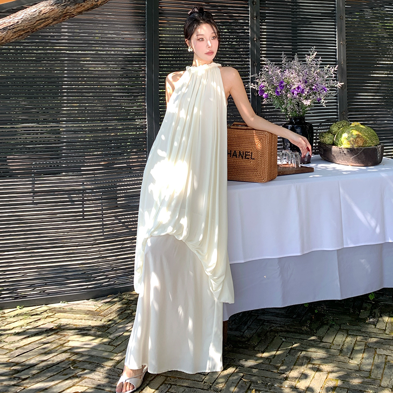 實拍國風無袖掛脖連衣裙高級感夏季海邊拍照絕美度假長裙子