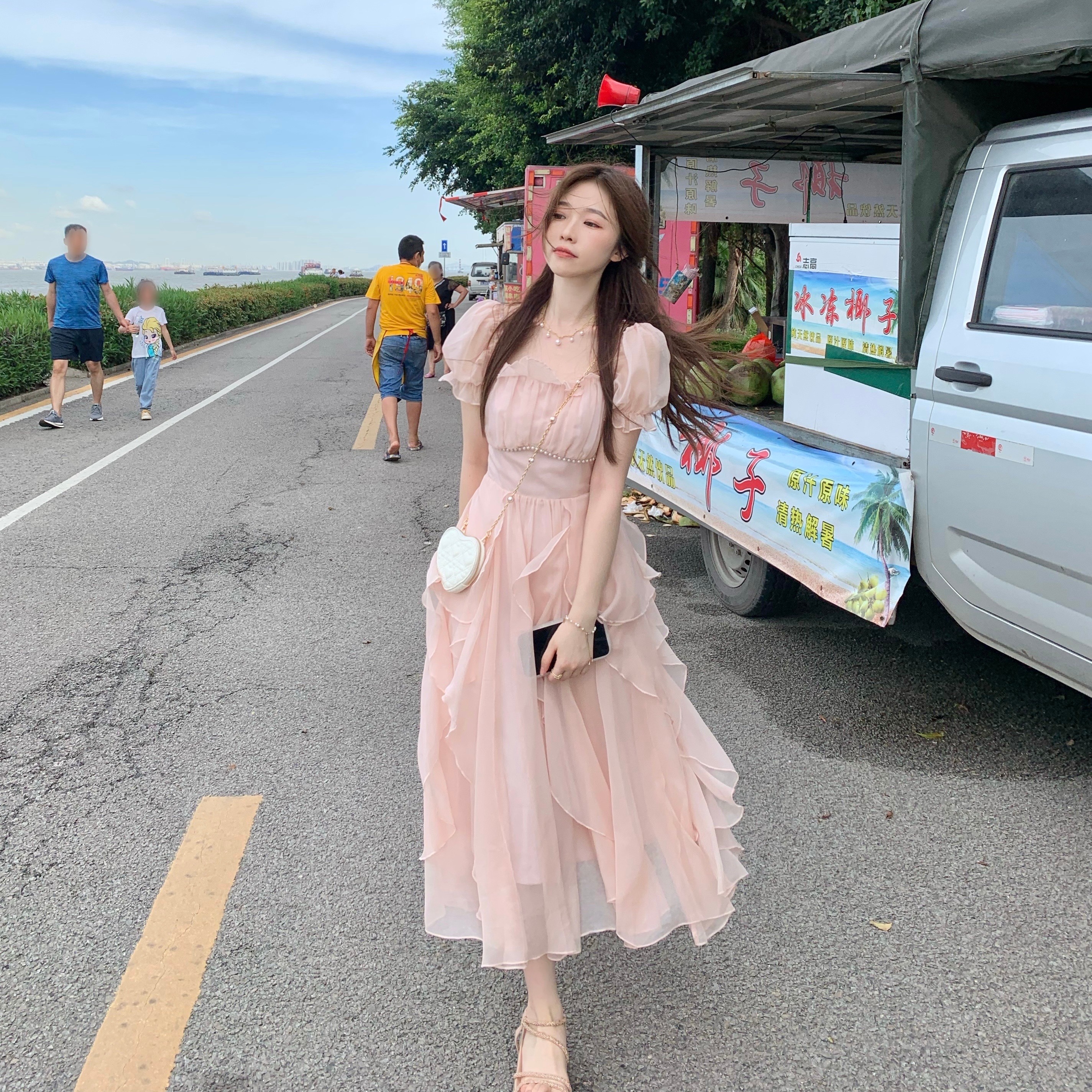 法式方領甜美溫柔仙女風連衣裙女外貿夏女裝收腰顯瘦中長款裙子