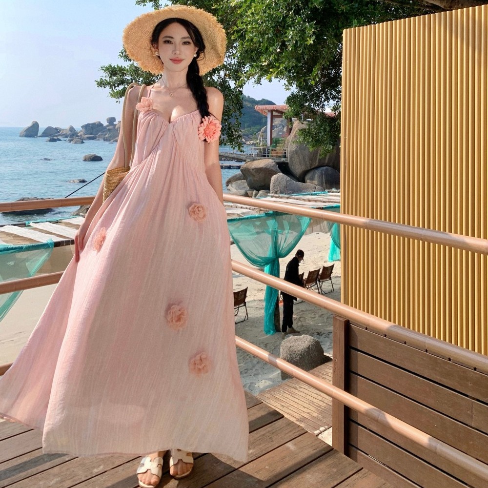 實拍粉色花朵度假風掛脖連衣裙 溫柔甜美仙女高級感沙灘裙