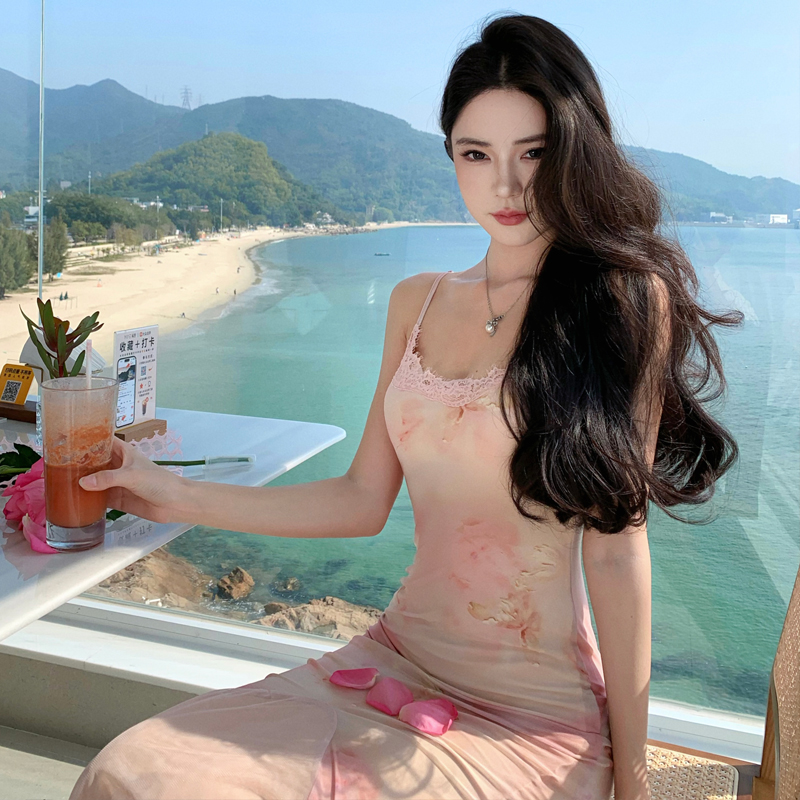 假日碎花修身吊帶連衣裙氣質顯瘦網紗長裙