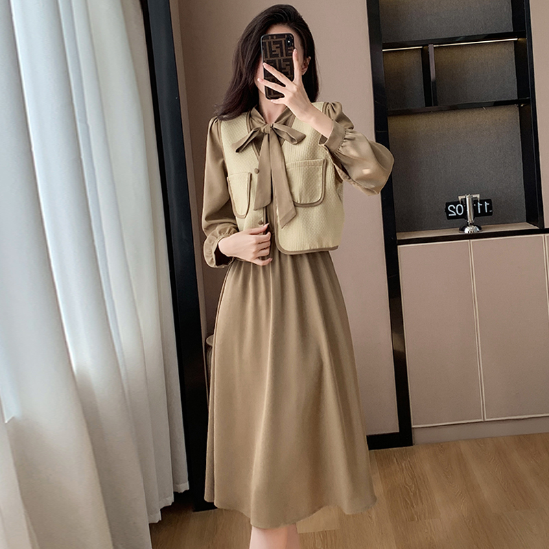 實拍2025兩件套新款法式復古氣質連衣裙女顯瘦學院風馬甲套裝裙子