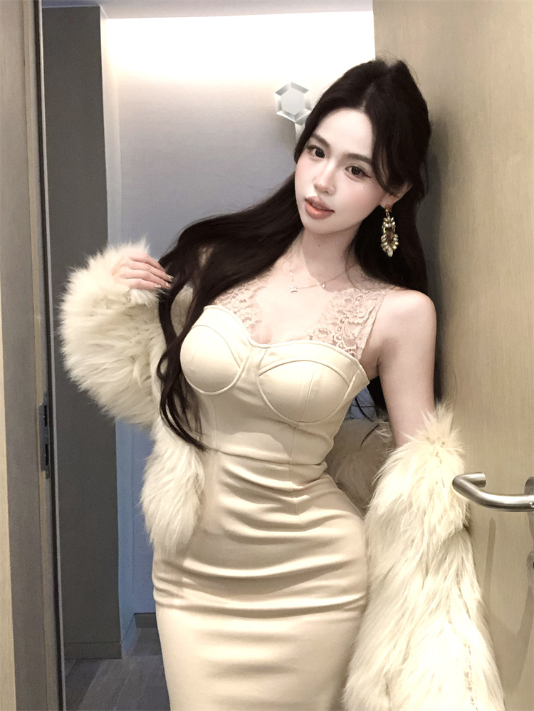 實拍實價修身蕾絲拼接后開叉包臀連衣裙中長款有胸墊