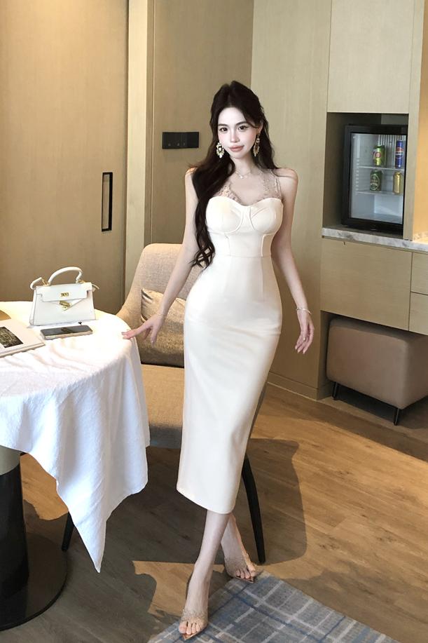 實拍實價修身蕾絲拼接后開叉包臀連衣裙中長款有胸墊