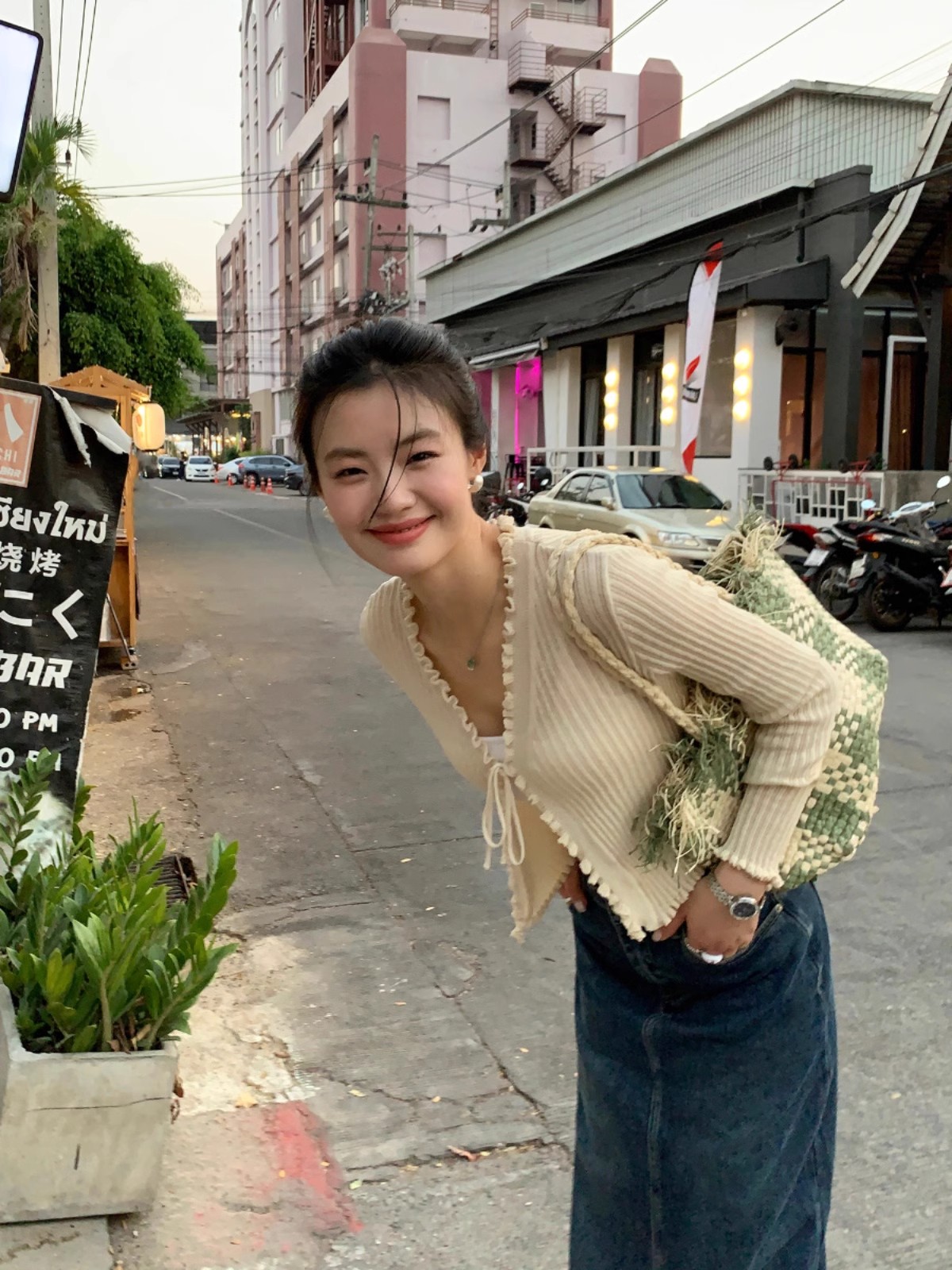 黑色v領短款小開衫女夏季防曬罩衫薄款修身上衣長袖外套