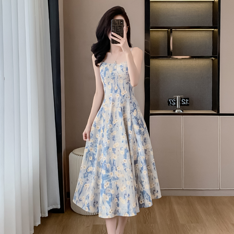 實拍 法式藍色油畫長裙海邊度假沙灘裙碎花吊帶連衣裙女夏高級感