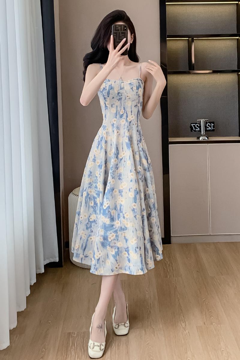實拍 法式藍色油畫長裙海邊度假沙灘裙碎花吊帶連衣裙女夏高級感