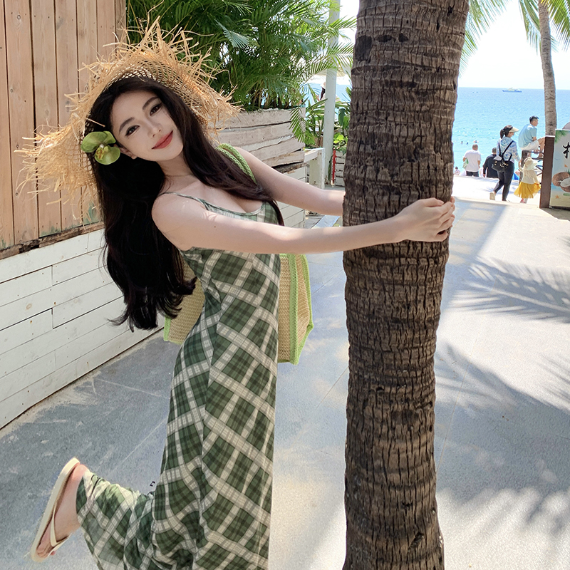 實拍多巴胺穿搭綠色格紋吊帶連衣裙女夏季辣妹性感包臀長裙