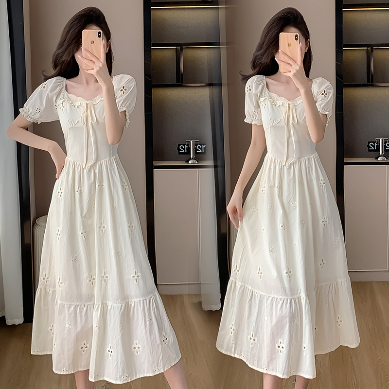 實拍法式風刺繡方領短袖連衣裙女2025夏季新款女裝收腰大擺長裙子