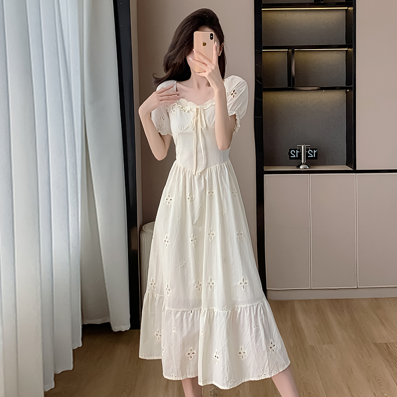 實拍法式風刺繡方領短袖連衣裙女2025夏季新款女裝收腰大擺長裙子