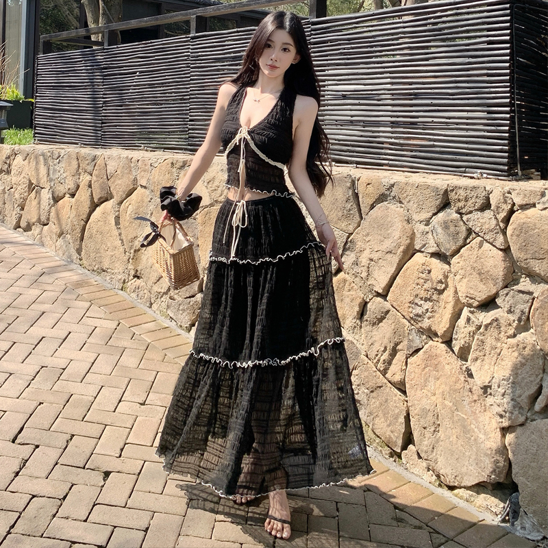 黑色設計感v領掛脖吊帶夏純欲網紗撞色度假半裙套裝