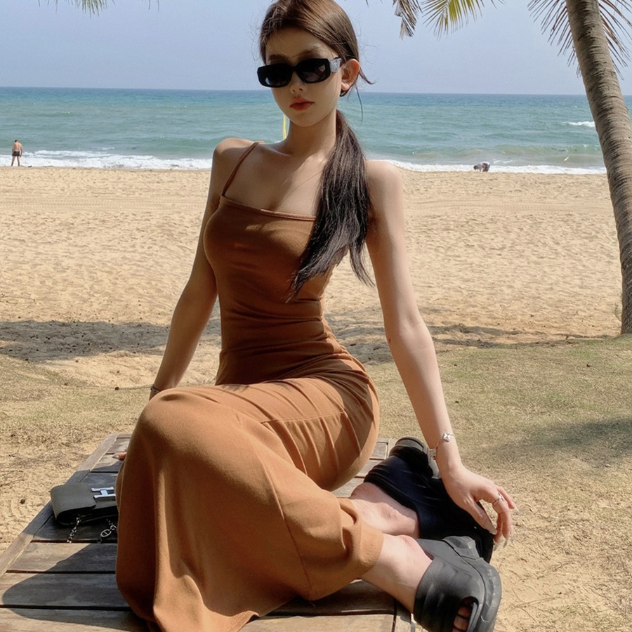 實拍復古性感辣妹吊帶連衣裙女顯瘦包臀長裙子打底裙