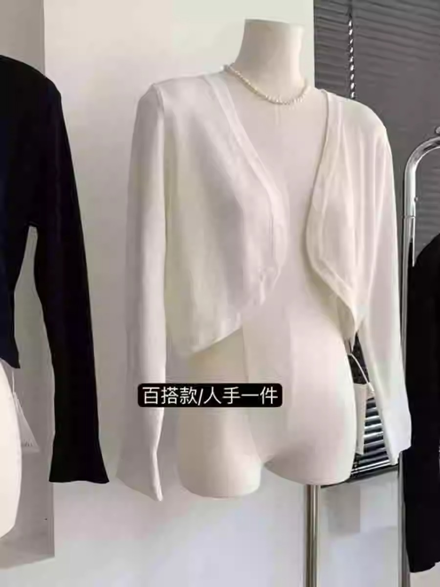 法式小坎肩冰絲針織防曬開衫女薄款披肩夏季配吊帶連衣裙外搭罩衫