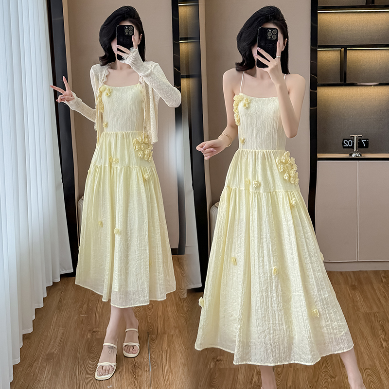 韓系溫柔風立體花朵吊帶連衣裙女夏季新款修身收腰兩件套氣質長裙