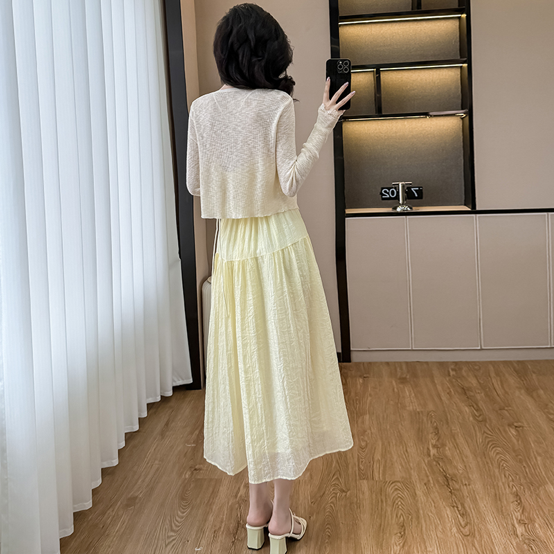 韓系溫柔風立體花朵吊帶連衣裙女夏季新款修身收腰兩件套氣質長裙