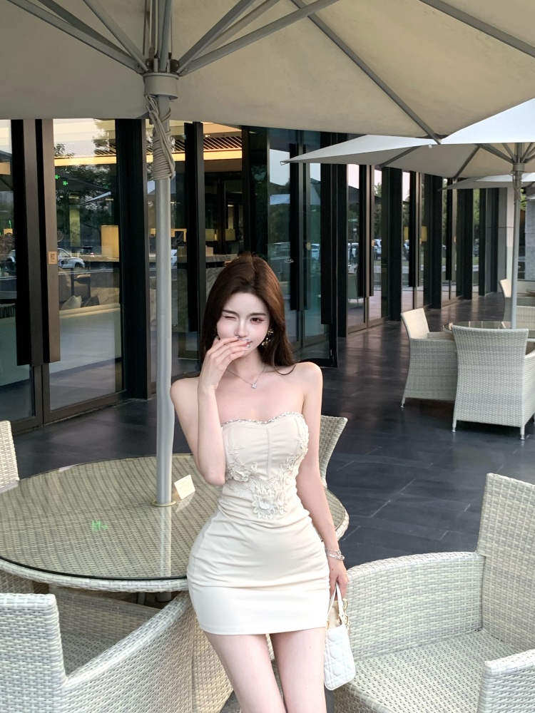 實拍實價 辣妹修身顯瘦釘鉆包臀連衣裙短款 有胸墊