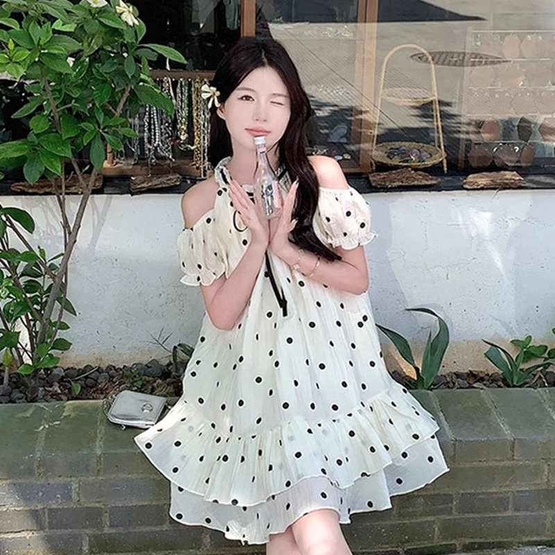 初戀甜美減齡露肩法式公主裙女夏新款小個子波點娃娃裙溫柔連衣裙