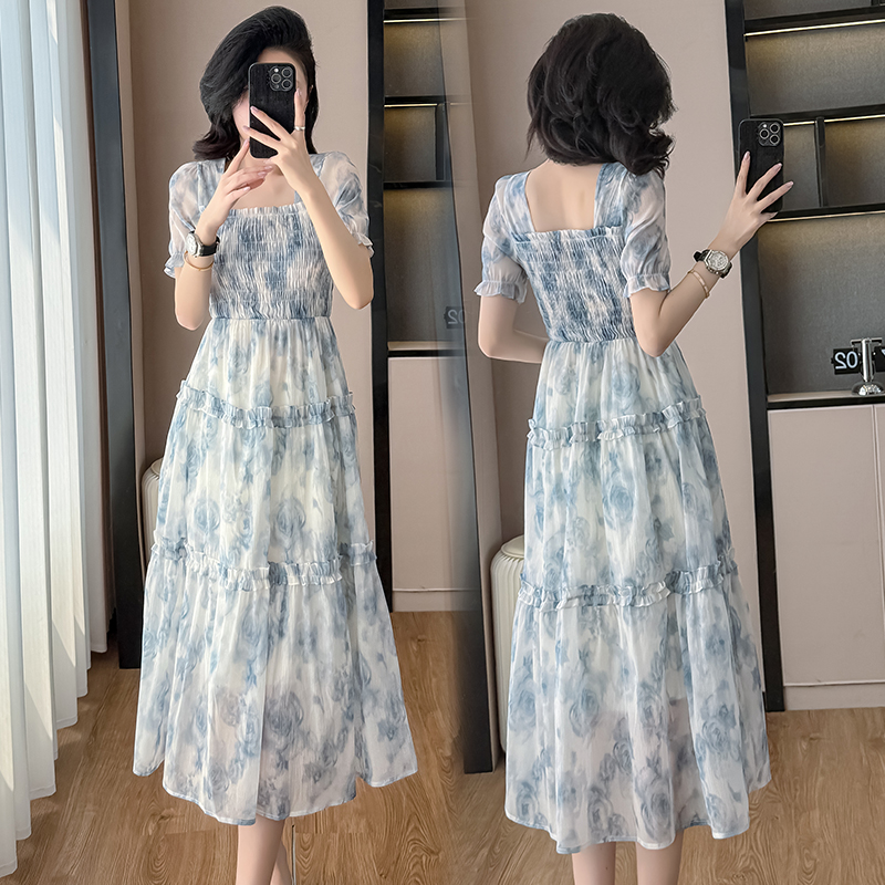 女裝連衣裙2025新款夏季法式氣質收腰藝術高級赫本風方領泡泡袖