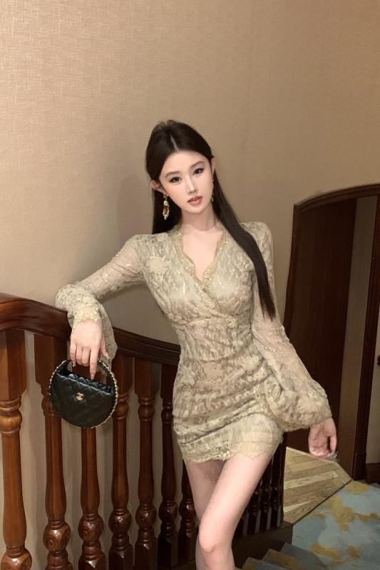 實拍實價 辣妹珠片網紗修身顯瘦長袖連衣裙短款