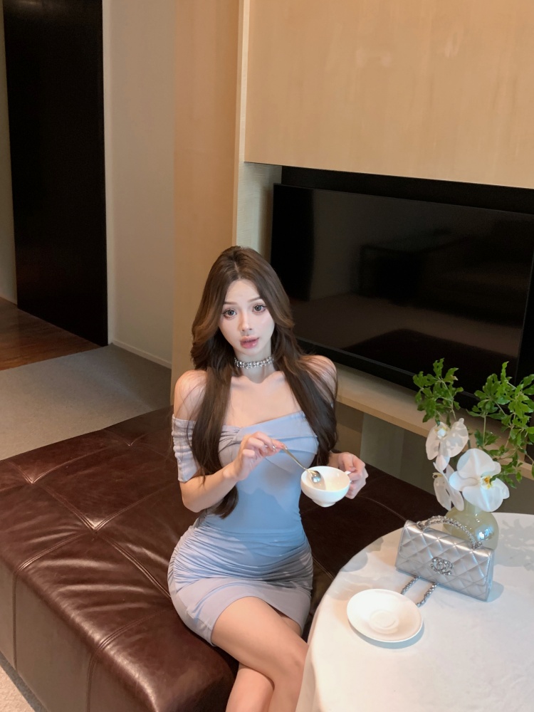 實拍實價 甜辣顯瘦設計感抽褶溜肩短袖連衣裙短款
