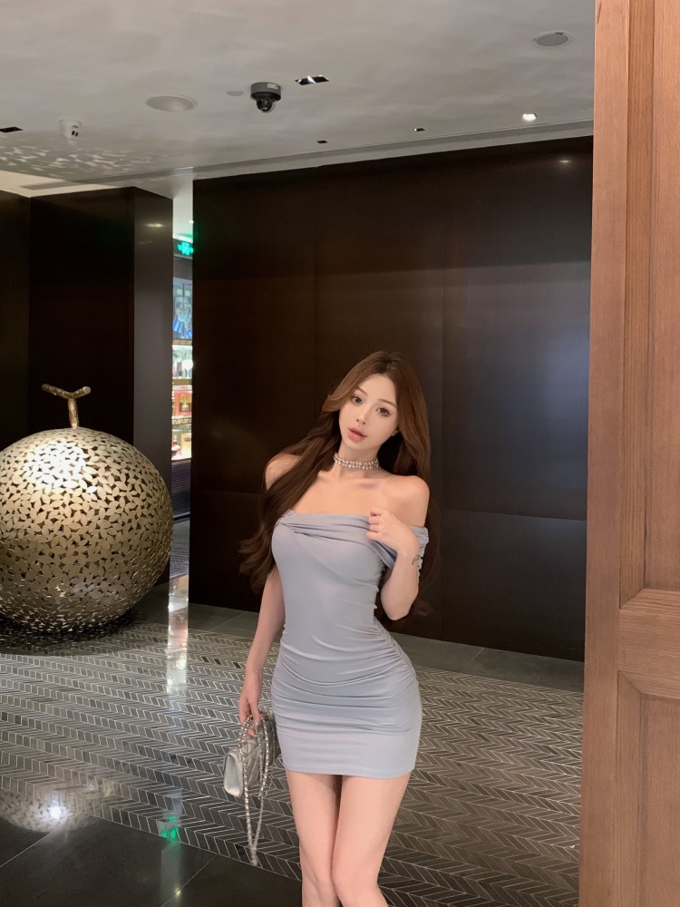 實拍實價 甜辣顯瘦設計感抽褶溜肩短袖連衣裙短款