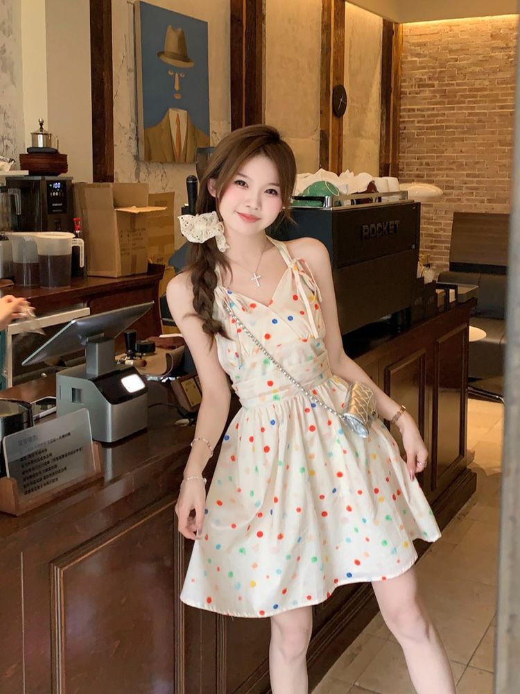 韓版甜美風彩色波點掛脖短裙新款小個子顯瘦氣質高級感杏色連衣裙