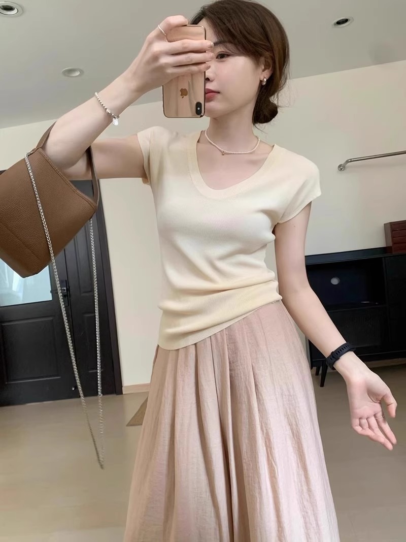冰絲薄款U領短袖針織衫女夏季修身顯瘦氣質韓版別致正肩低領上衣