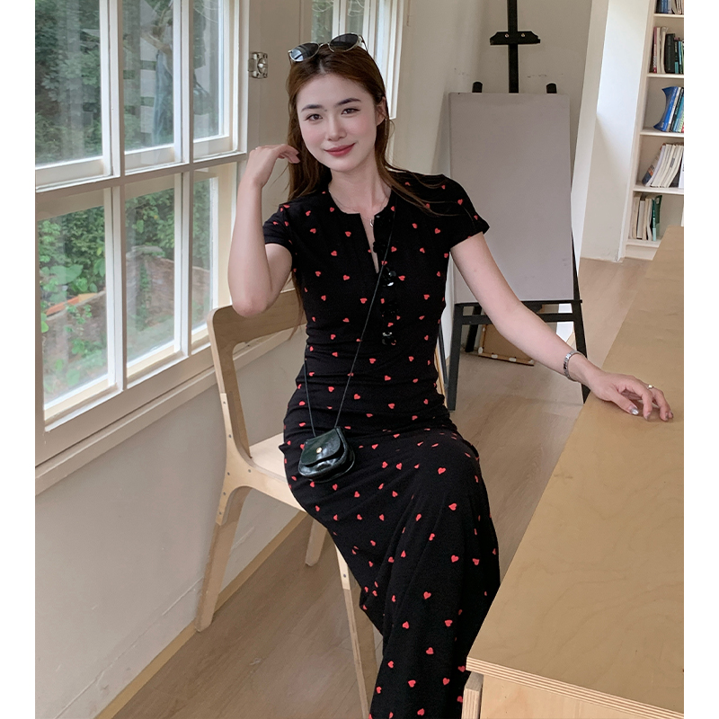 實拍韓版紅色愛心短袖連衣裙顯瘦設計感包臀裙時尚長裙子