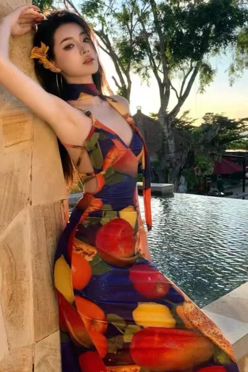 泰國海邊度假連衣裙女夏季熱帶風情水果印花性感辣妹吊帶沙灘長裙