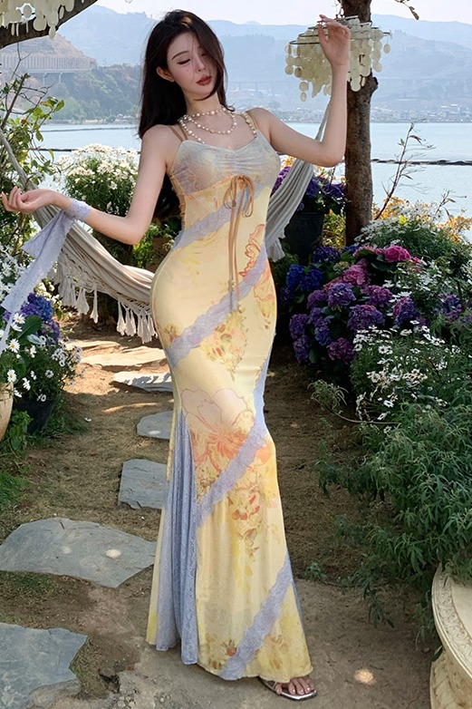 純欲碎花蕾絲魚尾吊帶連衣裙女夏度假絕美包臀裙子長裙