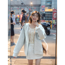 批发灰色慵懒连帽<b class='q'>长袖</b>卫衣外套休闲运动套装女秋季包臀半身裙子两件套