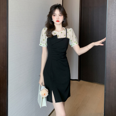 批发实拍2026夏季新款拼接波点气质不规则开叉假两件套显瘦连衣裙