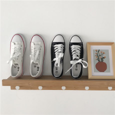 批发<b class='q'>韩版</b>chic拼色板鞋帆布鞋系带百搭平底鞋女