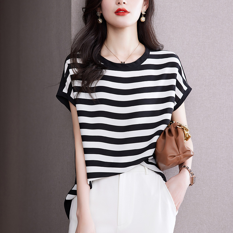 실사 프랑스식 미니멀리즘 세련된 루즈핏 슬림해 보이는 스트라이프 뽕나무 누에 실크 심지어 어깨 의류 여성 클래식 여름