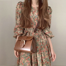 批发现huo 尺码更新<b class='q'>韩国</b>ins春复古宽松系带中长款碎花<b class='q'>连衣裙</b>有内衬