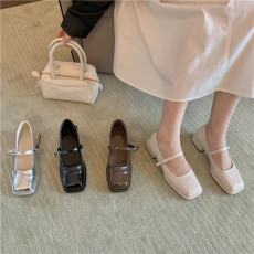 批发方头浅口玛丽珍单鞋粗跟<b class='q'>女鞋</b>子2022年新款春夏季绿色法式复古中跟