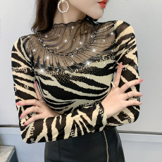 批发实拍欧洲站春夏新款花边拼接镂空烫钻修身显瘦长袖T恤女