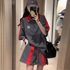 批发条纹运动套装女<b class='q'>欧洲站</b>2026夏季<b class='q'>新款</b>欧货短袖短裤时尚休闲两件套潮